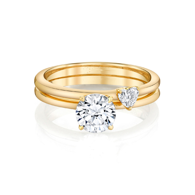 แหวนเครื่องประดับอินเทรนด์สีเหลืองทอง Moissanite หมั้นแหวนชุด Heart Cut Moissanite แหวน Set