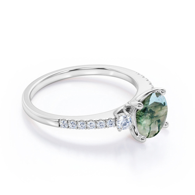 แหวนหมั้นหิน 3 ก้อน Dendritic Moss สีเขียวธรรมชาติทรงกลมและ Moissanite