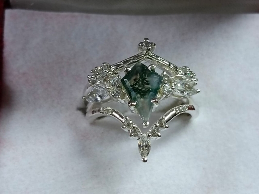 Kite Shape Stone Natural Moss Agate แหวนหมั้น Vintage Art Deco Gift Love