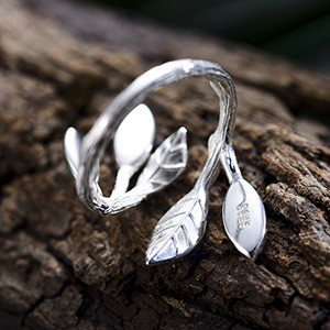 925 เงินสเตอร์ลิง Marquise รูปร่างหยก Aventurine เปิดแหวนใบมะกอกแหวนเครื่องประดับทำด้วยมือของขวัญที่ไม่ซ้ำกันสำหรับ Wo