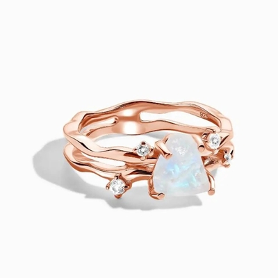 แหวนเงินแท้ 925 CZ Natural Faceted Rainbow Moonstone Three Stone Ring
