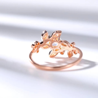คุณภาพสูง 925 เงินสเตอร์ลิงเครื่องประดับหินธรรมชาติ Faceted Rainbow Moonstone Leaf Ring