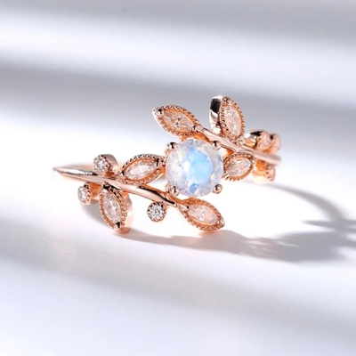 คุณภาพสูง 925 เงินสเตอร์ลิงเครื่องประดับหินธรรมชาติ Faceted Rainbow Moonstone Leaf Ring