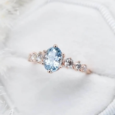 Delicate Fantastic S925 เงินสเตอร์ลิง Rose Gold รอบ Cz รูปไข่ Blue Aquamarine แหวนหมั้น Cluster Dainty แหวน