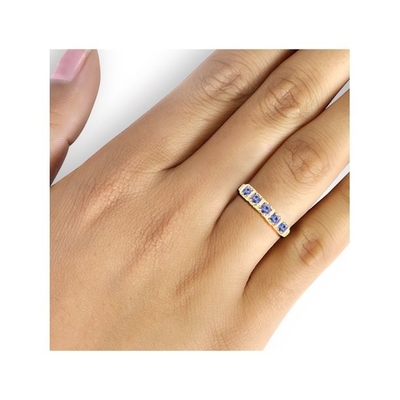 1/2 กะรัต T.G.W. Tanzanite ทองคำ 14kt บนแหวนหมั้นเพชร 5 เม็ดเงินสเตอร์ลิง