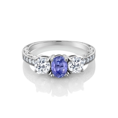 แหวนแทนซาไนท์สีน้ำเงินธรรมชาติ 0.5 CTW ประดับเพชร ตัวเรือนทองคำขาว 18K