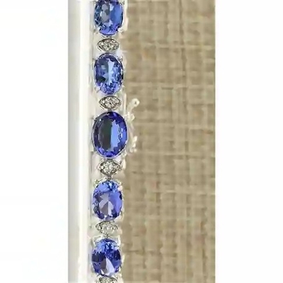 สร้อยข้อมือแทนซาไนท์ธรรมชาติและเพชร 11.80 CTW ตัวเรือนทองคำขาวแท้ 14k