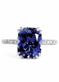 Selena 4ct Cushion Cut แหวนหมั้นไพลินสีน้ำเงินสำหรับผู้หญิง