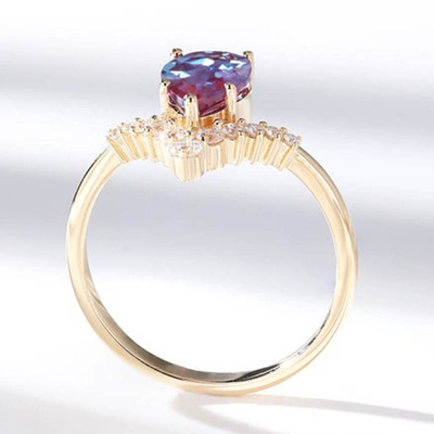 แหวนเงินแท้ 925 CZ Dainty V Shape Pear Cut Alexandrite Jewelry Ring