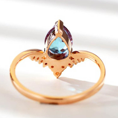 แหวนเงินแท้ 925 CZ Dainty V Shape Pear Cut Alexandrite Jewelry Ring