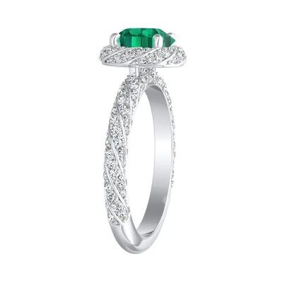 Halo Jewelry Round Cut แหวนแต่งงาน Lab สร้างแหวนหมั้นมรกตสีเขียว