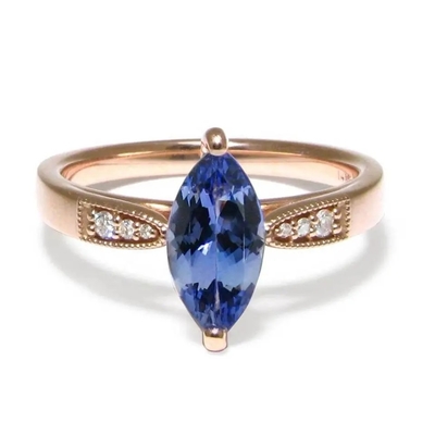 แหวนเงินแท้ 925 จี้ต่างหูรัศมีรูปไข่ชุดเครื่องประดับ Tanzanite