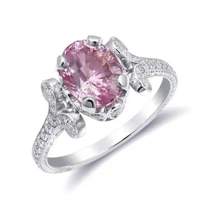 2.11 กะรัต S925 เงินสเตอร์ลิงไพลินสีชมพูธรรมชาติแหวนหมั้น Moissanite