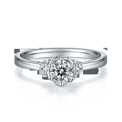 สไตล์ดอกไม้ที่ไม่ซ้ำกันแหวนชุบทองคำขาว Custom Moissanite แหวนหมั้นเครื่องประดับผู้หญิง