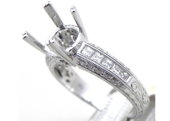 Dia 3x3mm 1.08Ct แหวนเครื่องประดับกึ่งเมาท์ ODM สำหรับหมั้นวัสดุทองคำขาว 18k