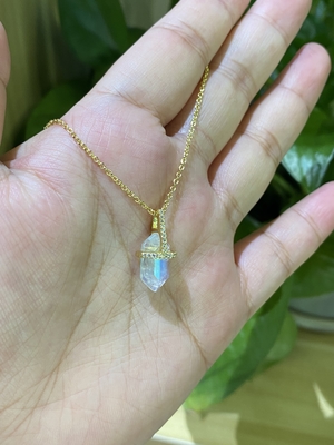 สร้อยคอมูนสโตนธรรมชาติหกเหลี่ยม, สร้อยคอโซ่ทอง 14k ยาว 14 นิ้ว