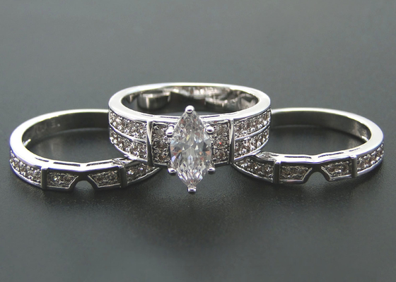 แหวนแต่งงานทองคำ 10K 14K, 0.68ct 56pcs แหวนเพชรธรรมชาติ ODM