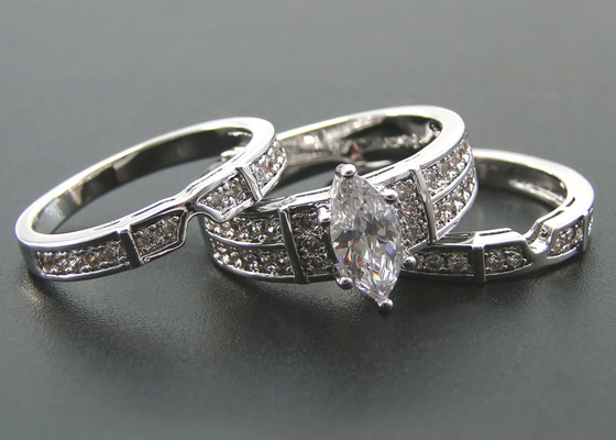 แหวนแต่งงานทองคำ 10K 14K, 0.68ct 56pcs แหวนเพชรธรรมชาติ ODM