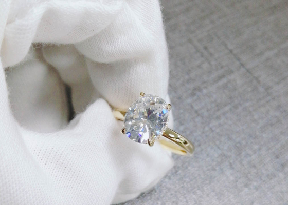 1.5ct Oval Cut Lab Grown Moissanite Ring วัสดุทอง 14K 0.7×0.9cm size
