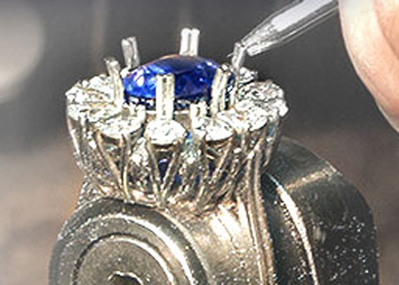 Two Tone 0.80ct Semi Mount เครื่องประดับแหวน 14K Gold วัสดุ ODM สำหรับหมั้น