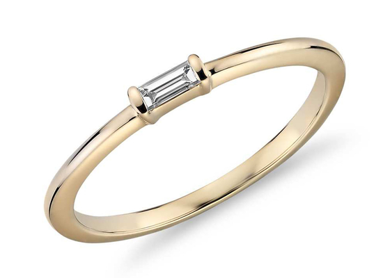 แหวนทอง 9K บาแกตต์ 2.0×4.0MM 0.11ct น้ำหนัก Prong Setting Type