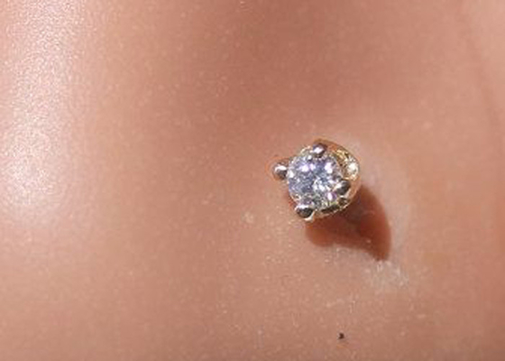 ODM 18k Rose Gold Nose Ring, เข็มเจาะจมูกด้วยเพชรธรรมชาติ 1.5-2.5 มม
