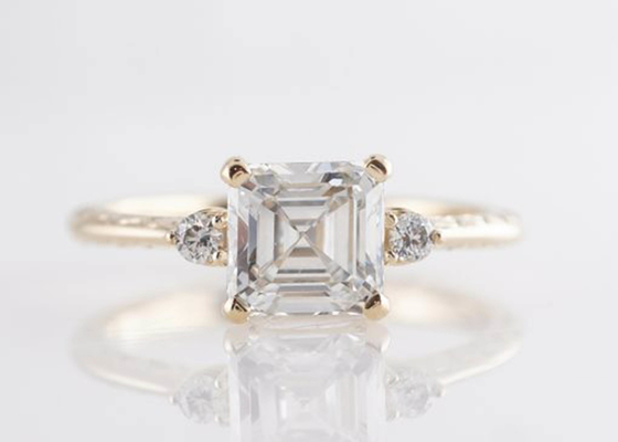 แหวนทองคำ 14K โรสโกลด์ Asscher Cut Diamond 1.29ct Classic Style