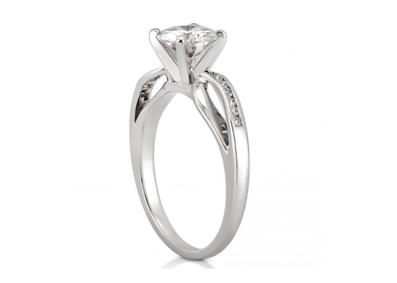 ปริ๊นเซ Cut Real Diamond Jewellery แหวนบิดเชือกสไตล์ 6 × 6mm ขนาด OEM