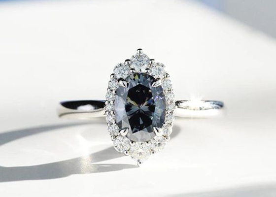 3 กะรัต Oval Lab Grown Moissanite Ring สีเทาเข้ม 8×10MM size