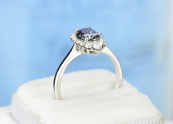 3 กะรัต Oval Lab Grown Moissanite Ring สีเทาเข้ม 8×10MM size