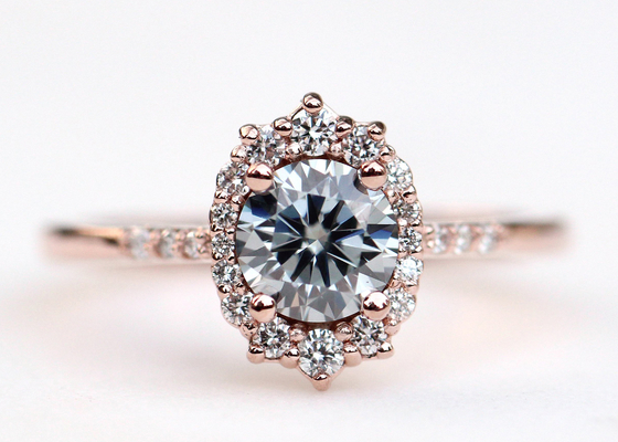 1.2ct 1pcs Moissanite แหวนหมั้นสำหรับผู้หญิง 14K Rose Gold Material