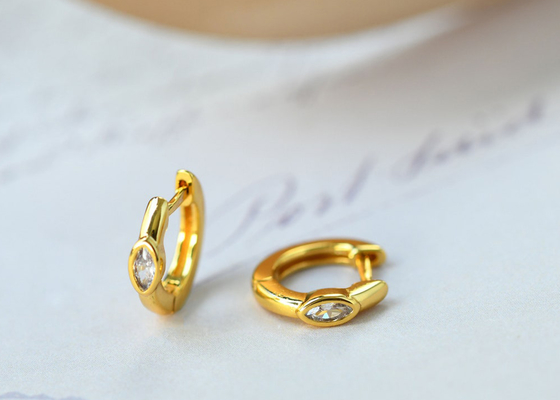 Huggie Hoop ต่างหูทอง 9K Marquise Cut Inner 8.5mm Oouter 11.5mm Dimension