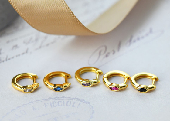 Huggie Hoop ต่างหูทอง 9K Marquise Cut Inner 8.5mm Oouter 11.5mm Dimension