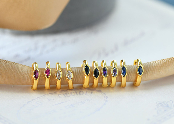Huggie Hoop ต่างหูทอง 9K Marquise Cut Inner 8.5mm Oouter 11.5mm Dimension