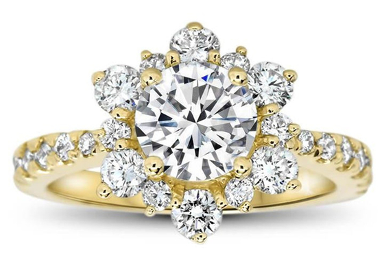 แหวนเงิน 9K แรงบันดาลใจจากเกล็ดหิมะพร้อม Lab Diamond RD6.5MM ขนาด 1.0ct น้ำหนัก