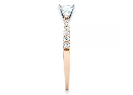 ชุดกรงเล็บ Rose Gold Moissanite Band Rings ขนาด 5.5 มม. OEM ODM