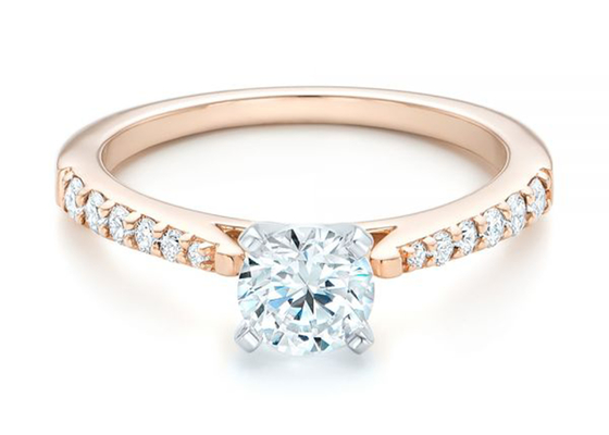 ชุดกรงเล็บ Rose Gold Moissanite Band Rings ขนาด 5.5 มม. OEM ODM