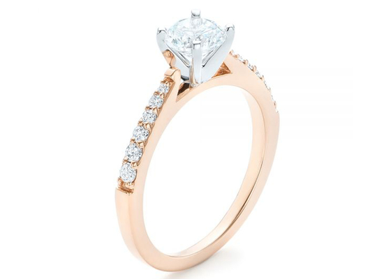 ชุดกรงเล็บ Rose Gold Moissanite Band Rings ขนาด 5.5 มม. OEM ODM