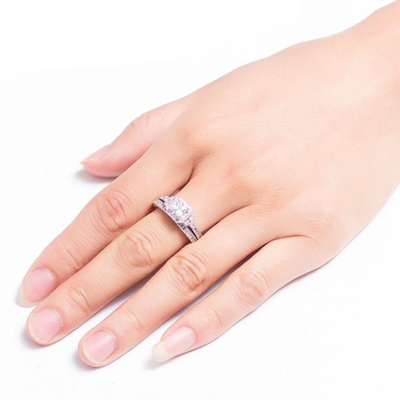 แหวนเพชรปริ๊นเซสคัท 2 กะรัต 0.62 กะรัต, แหวนหมั้น Moissanite 62 ชิ้น
